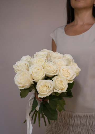 Роза «Playa Blanca» 15 штук — купить с доставкой